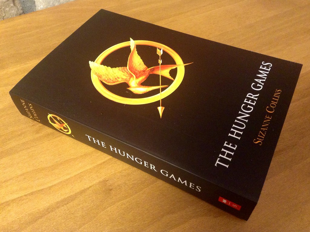 Hunger games by suzanne collins book